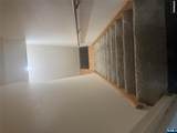 33 Canterbury Lane - Photo 13