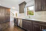 59 Colonial - Photo 12