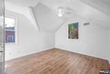 59 Colonial - Photo 17