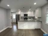 1050 Harvard - Photo 4