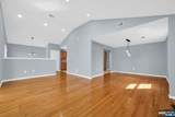 23 West - Photo 5