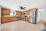 23 West - Photo 7