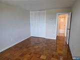1 Wall - Photo 11