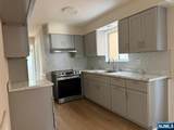 621 Sussex - Photo 4