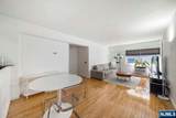 333 Grand - Photo 2