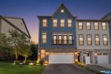8 Driftway Lane - Photo 1