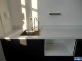 20 Van Brunt Street - Photo 25