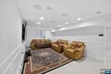1096 Briar Way - Photo 32