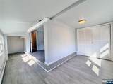 227 Washington - Photo 14