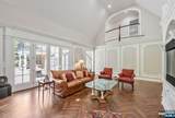 366 Madison Avenue - Photo 19