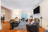 3 Christopher Court - Photo 9
