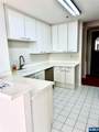 100 Carlyle - Photo 14