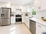 426 Broad - Photo 1