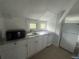 206 Bellevue - Photo 1