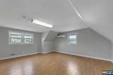9-09 Elaine Terrace - Photo 29