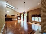 716 Holly - Photo 4