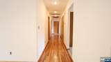 206 New York - Photo 13