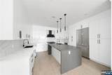 728 Undercliff Avenue - Photo 5