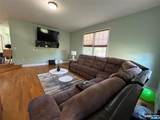 150 Montrose Avenue - Photo 8