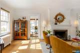 17 Mendl Terrace - Photo 8