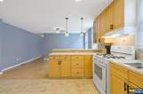 92 Windsor - Photo 2