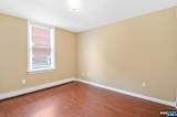 92 Windsor - Photo 11