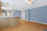92 Windsor - Photo 8