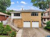 1042 Harvard Place - Photo 2
