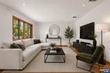 1042 Harvard Place - Photo 8