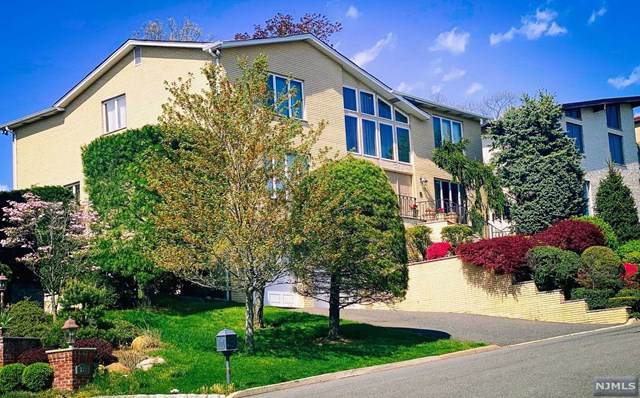 316 Center Street - Photo 1