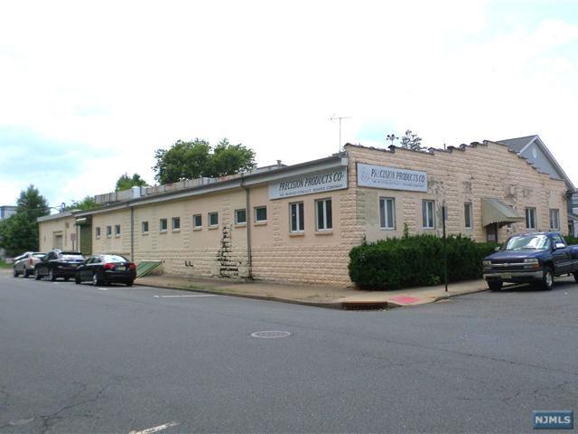 246 Llewellyn Avenue - Photo 1