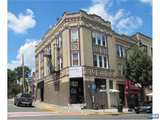 631 Anderson Avenue - Photo 1