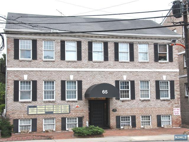 65 Maple Avenue - Photo 1