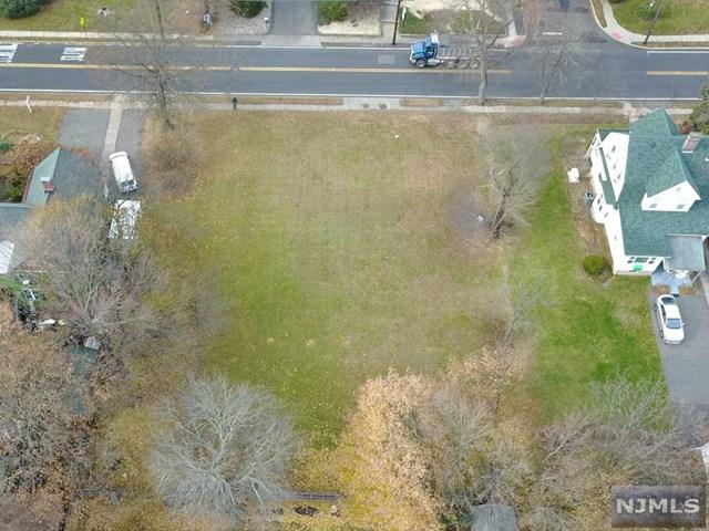 184 Broadway - Photo 1