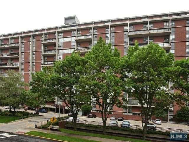 4 Horizon Road - Photo 1