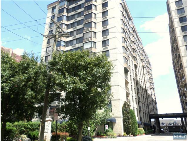 326 Prospect Avenue - Photo 1