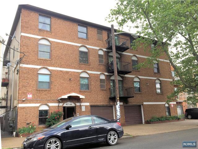 40-44 Rome Street - Photo 1