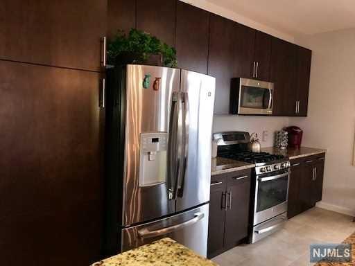 4424 Riverview Avenue - Photo 1
