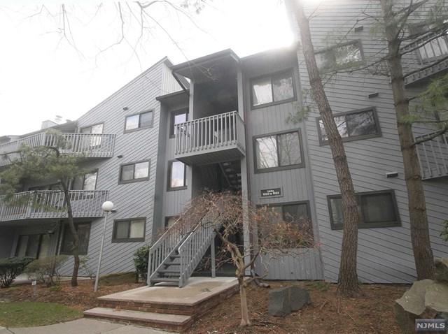 1559 John Street - Photo 1