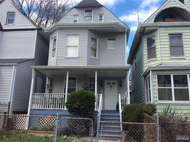 93 16th Street - Photo 1