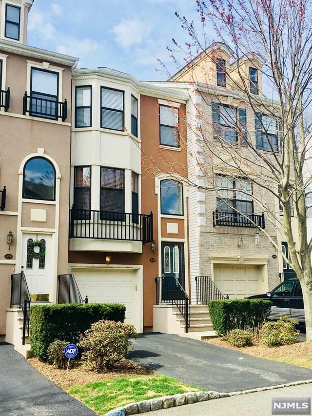 439 Hartford Drive - Photo 1