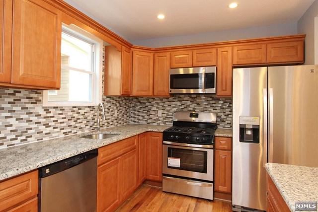 302 Berry Street - Photo 1