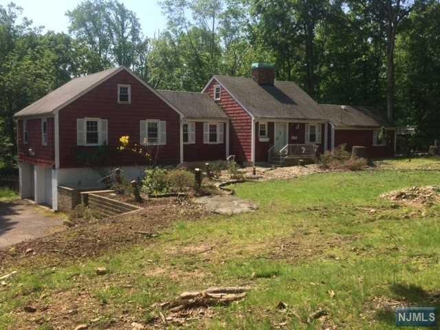 10 Ford Lane - Photo 1