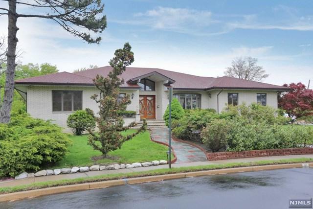 125 Charlotte Place - Photo 1