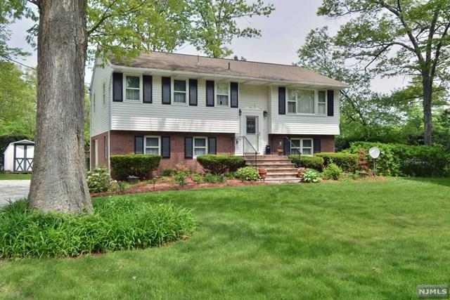 33 Oak Drive - Photo 1
