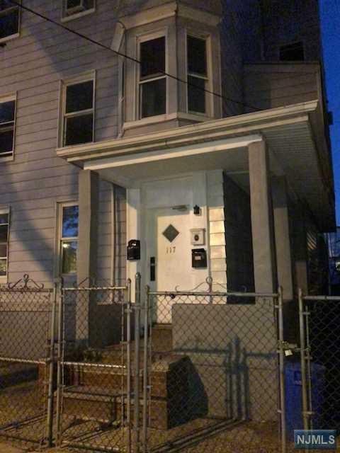117 Summer Avenue - Photo 1