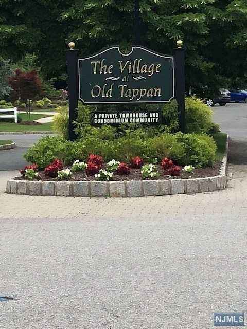82 Pheasant Run - Photo 1