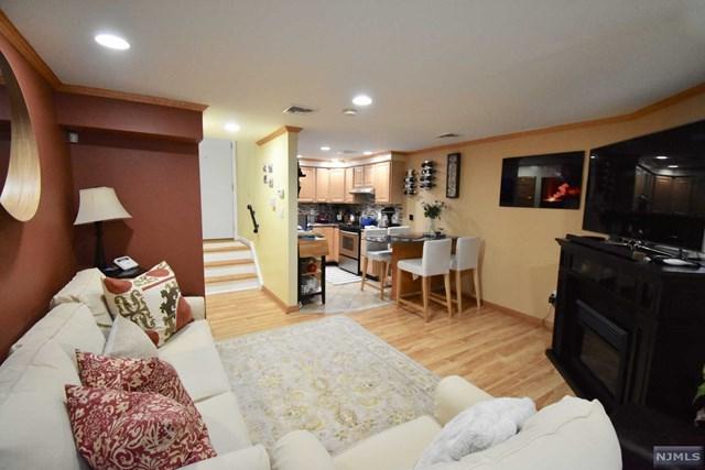 622 Fairview Avenue - Photo 1