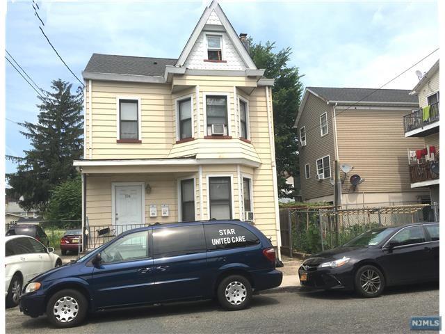 106 Wayne Avenue - Photo 1