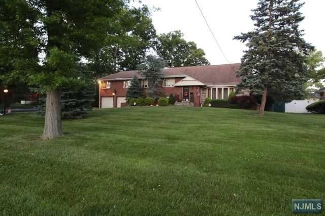 481 Woodland Street - Photo 1